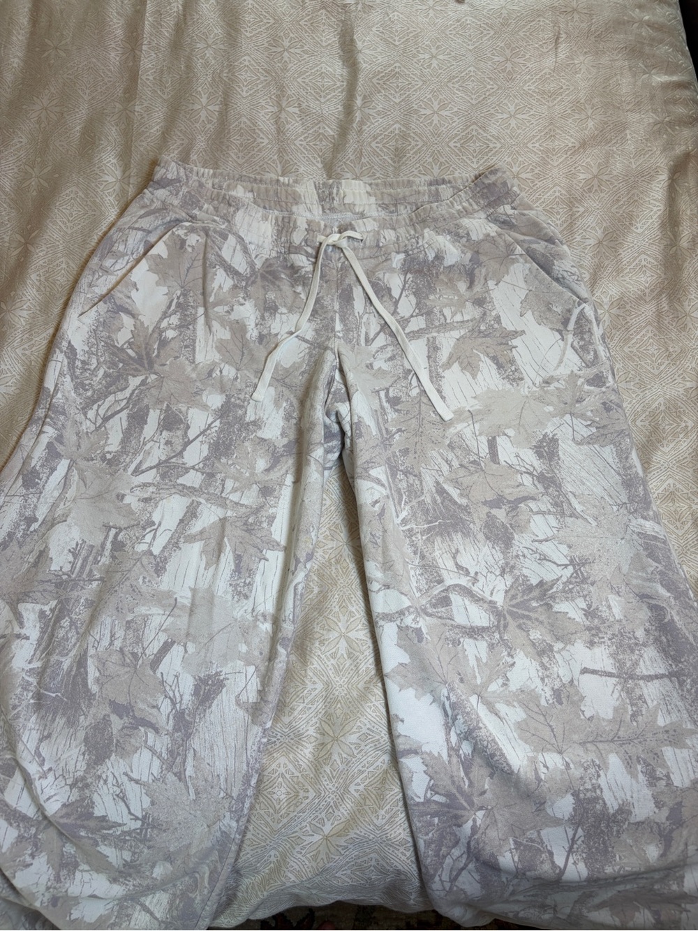 Neutral Camo Patterned Drawstring Wide Leg Sweatpants